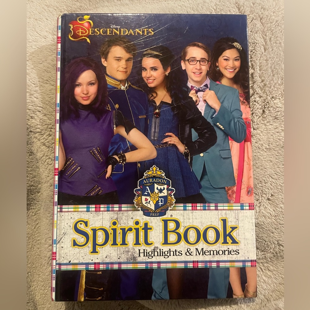 Descendants Auradon Spirit Book Highlights And Memories